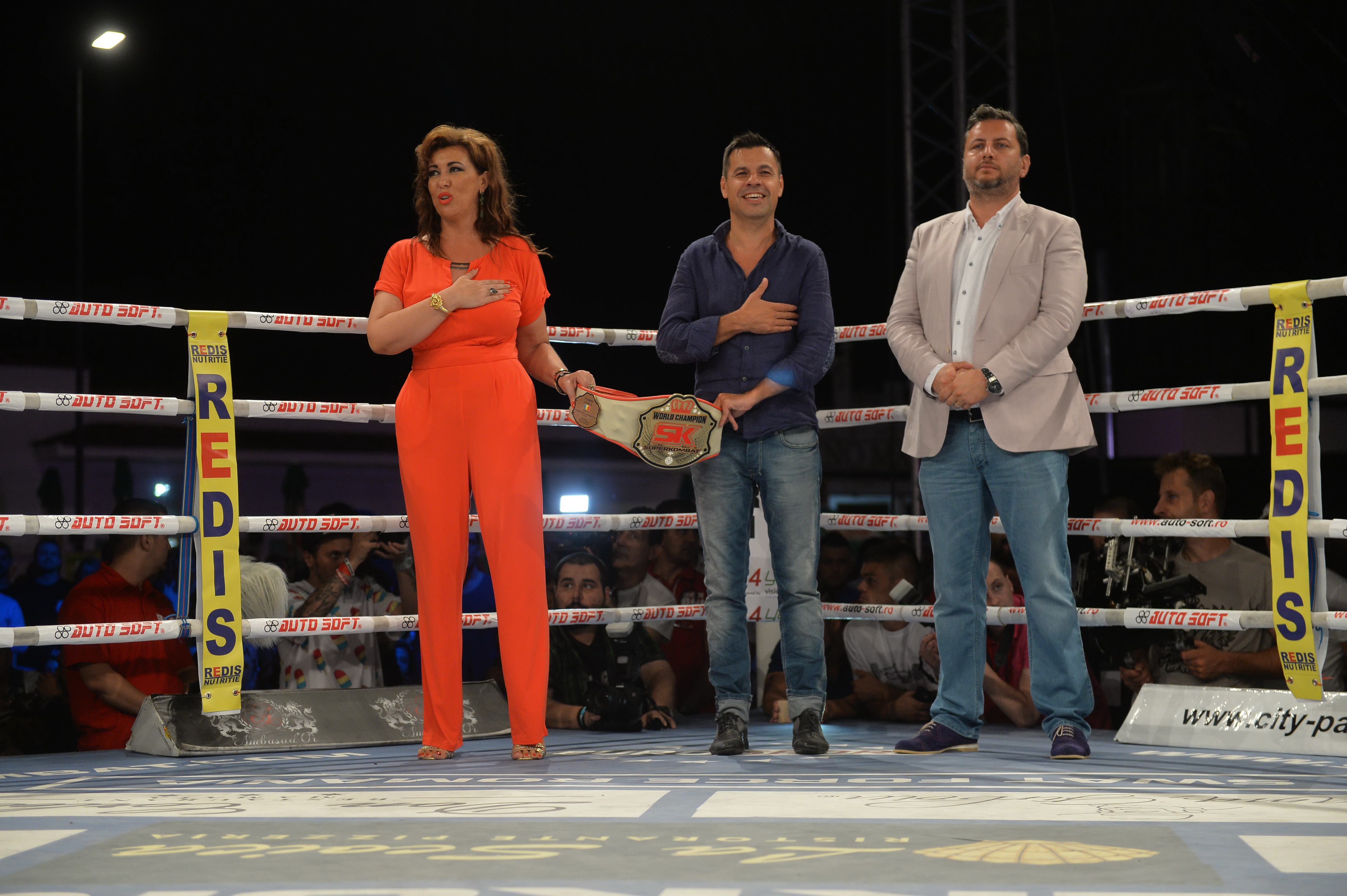 Andrei Stoica îşi păstrează centura de campion mondial / GALERIE FOTO&VIDEO