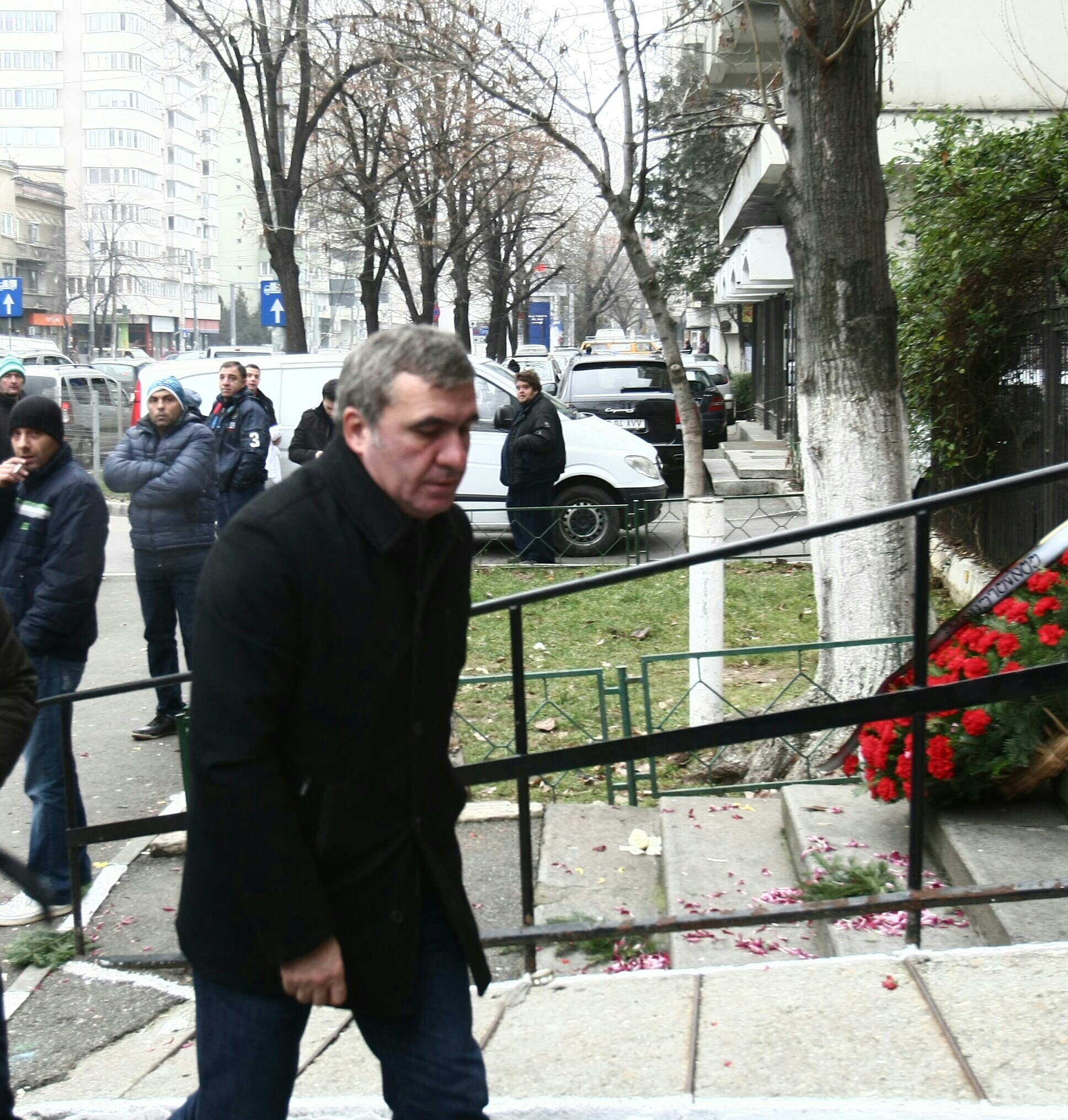 Imaginile DURERII de la înmormântarea lui Nae Manea! Discursul lui Vadim