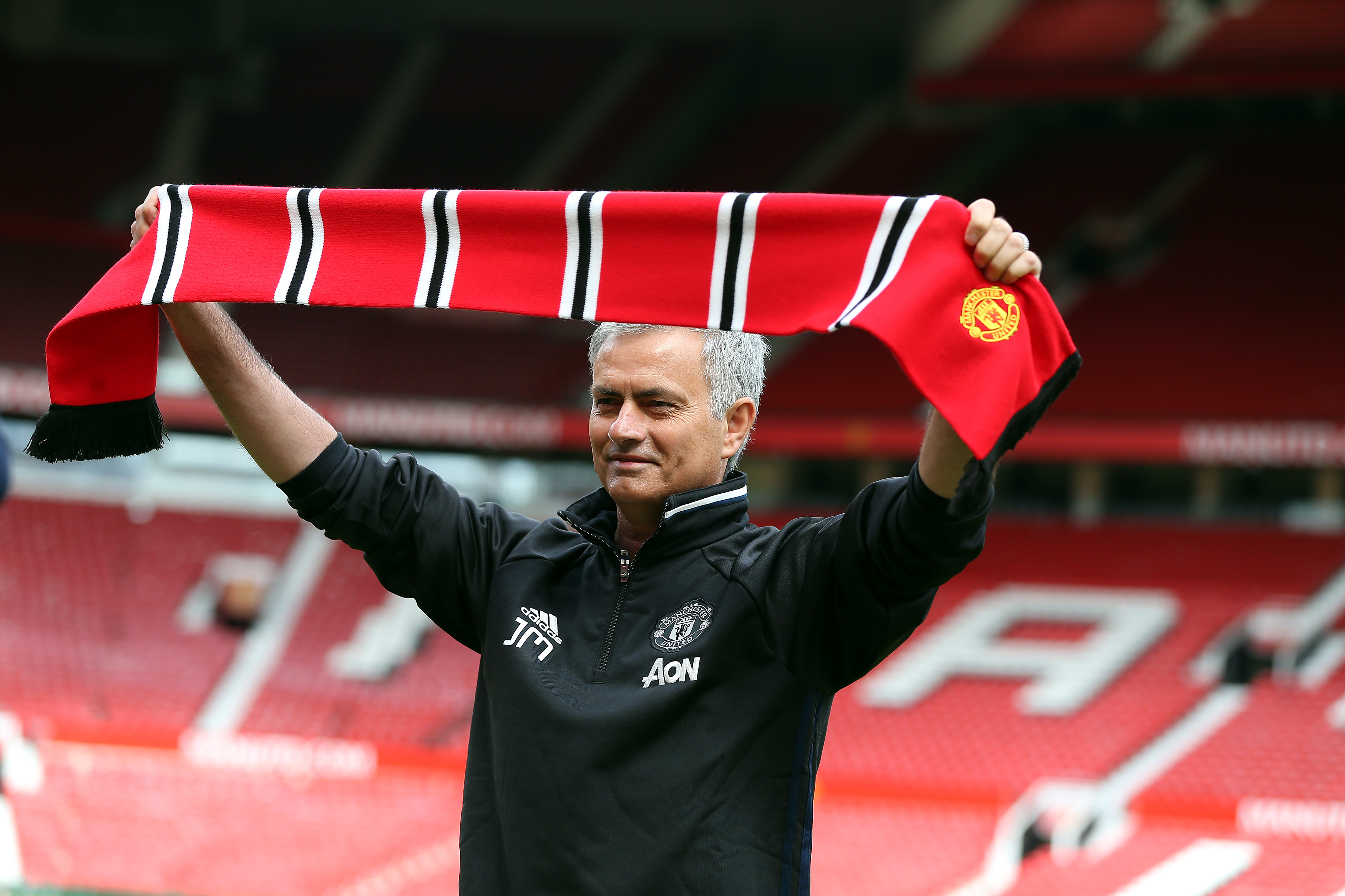 Anglia. Jose Mourinho, prezentat oficial la Manchester United. Portughezul are o nouă poreclă / GALERIE FOTO