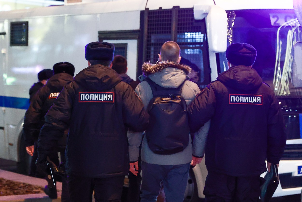 VIDEO | Proteste în Moscova și Sankt Petersburg. Rușii, din nou în stradă contra lui Putin. Printre arestați, o supraviețuitoare a asediului nemților asupra Leningradului
