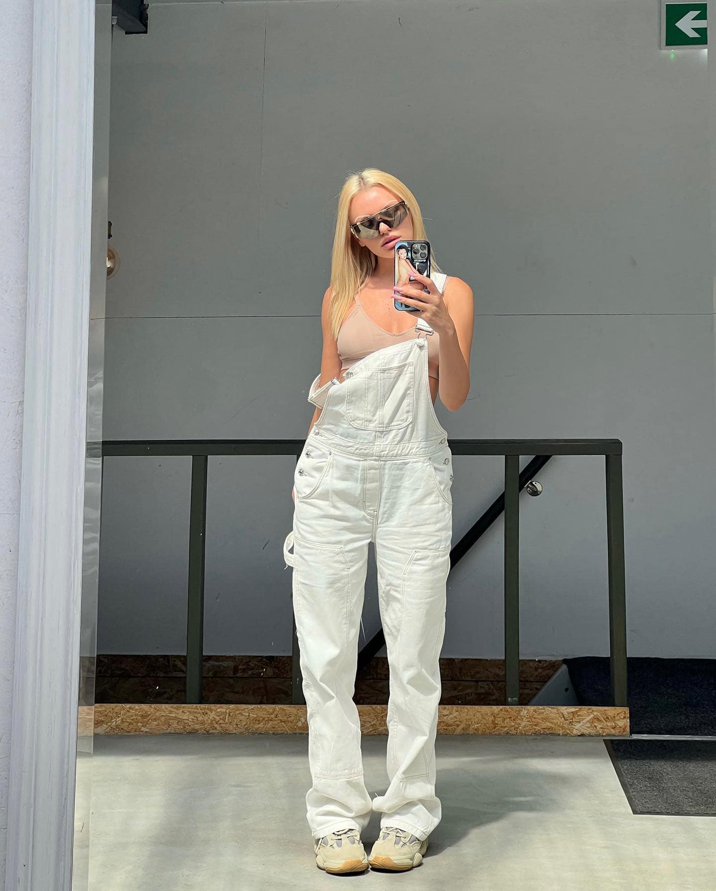 Motivul pentru care Alexandra Stan își editează toate pozele. „Îmi place să mă amăgesc. Nu sunt mândră de asta”