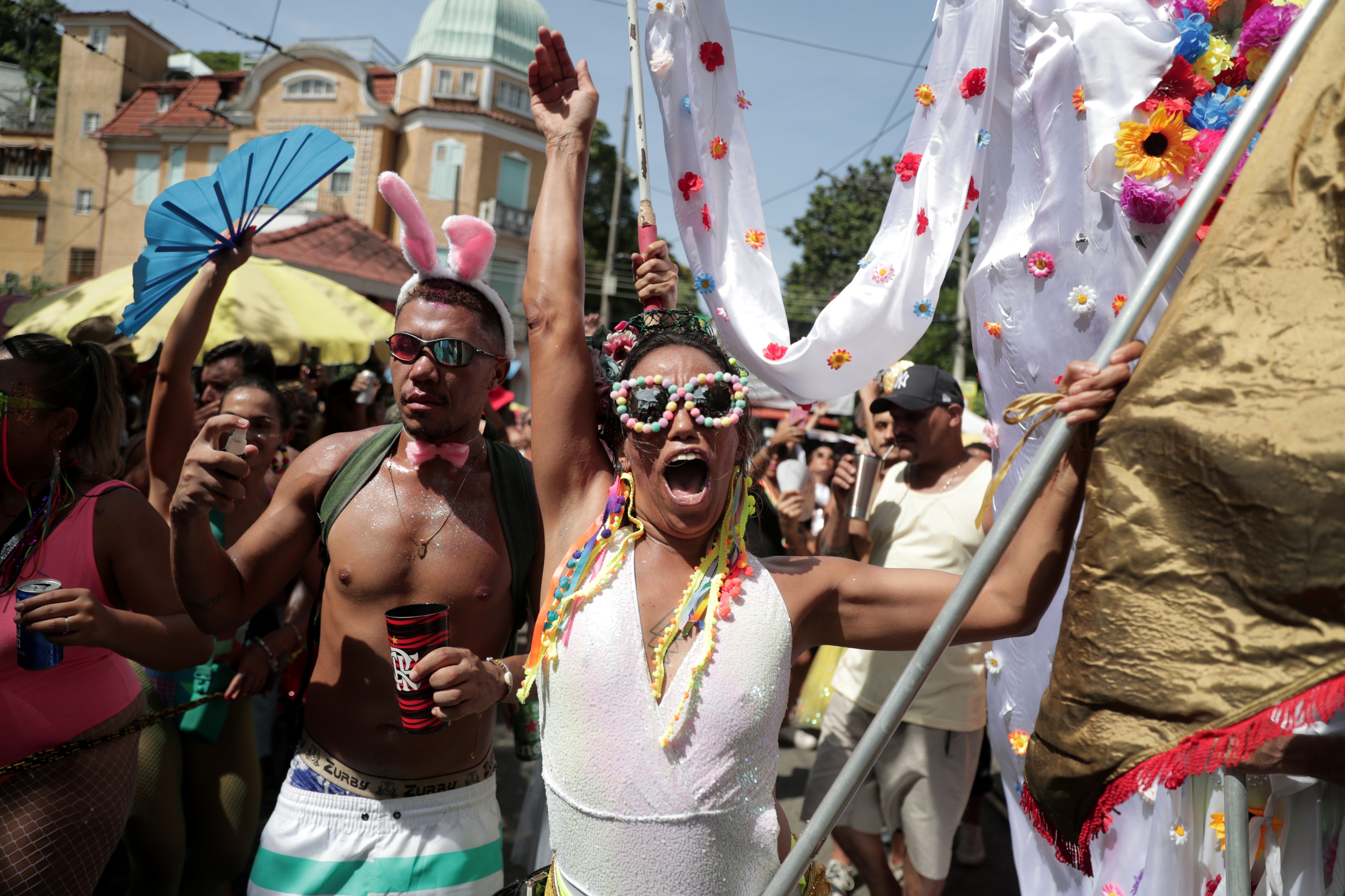 Liber la samba! Marea petrecere de la Carnavalul de la Rio a început azi