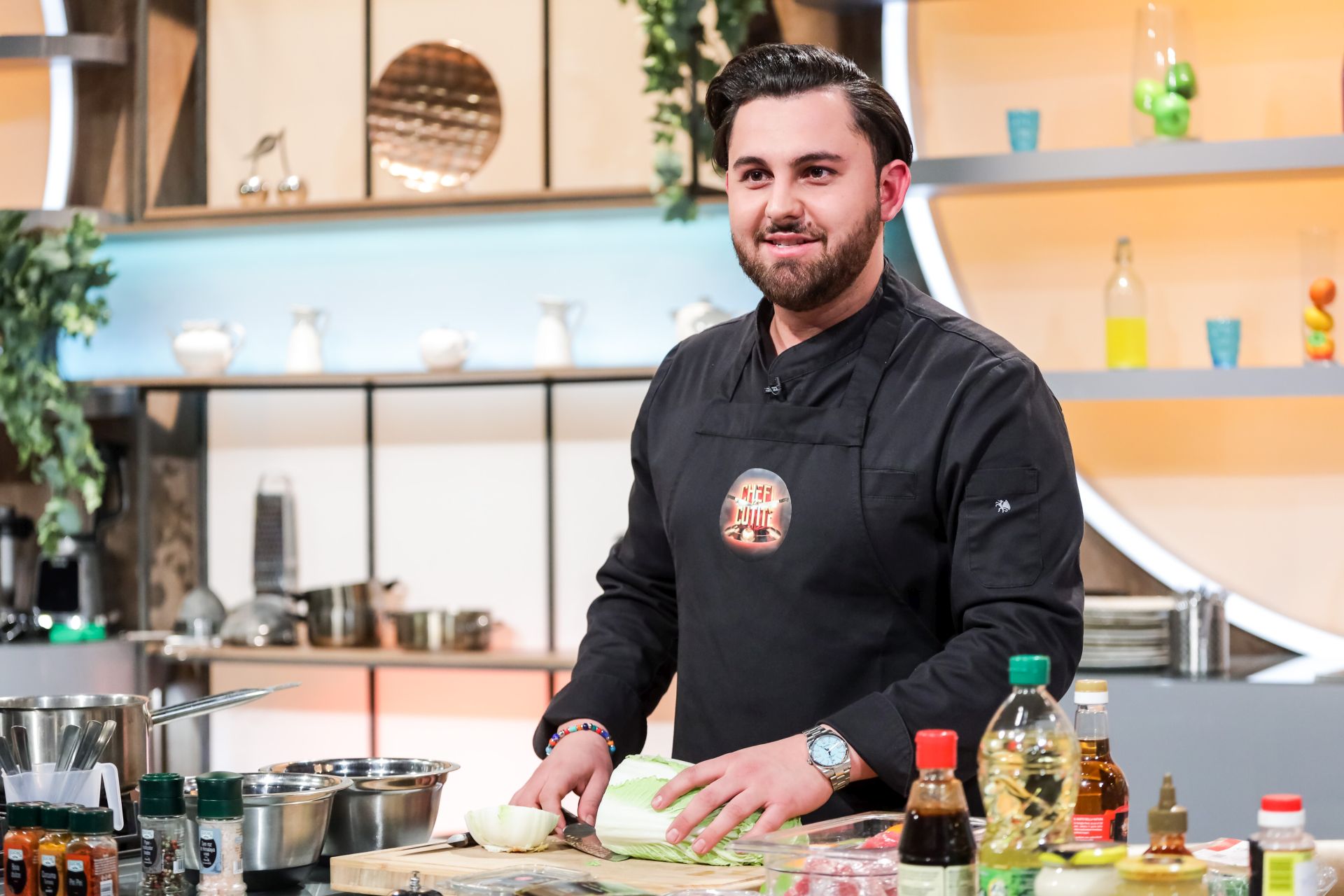 Povestea lui Janni de la „Chefi la cuțite”, tânărul român care a gătit pentru Usain Bolt și Lewis Hamilton