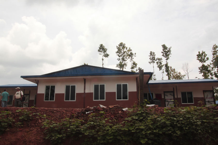 Campania “Bucurie pentru Nepal”. Românii au construit două școli în Nepal. A început construcția celei de-a treia școli
