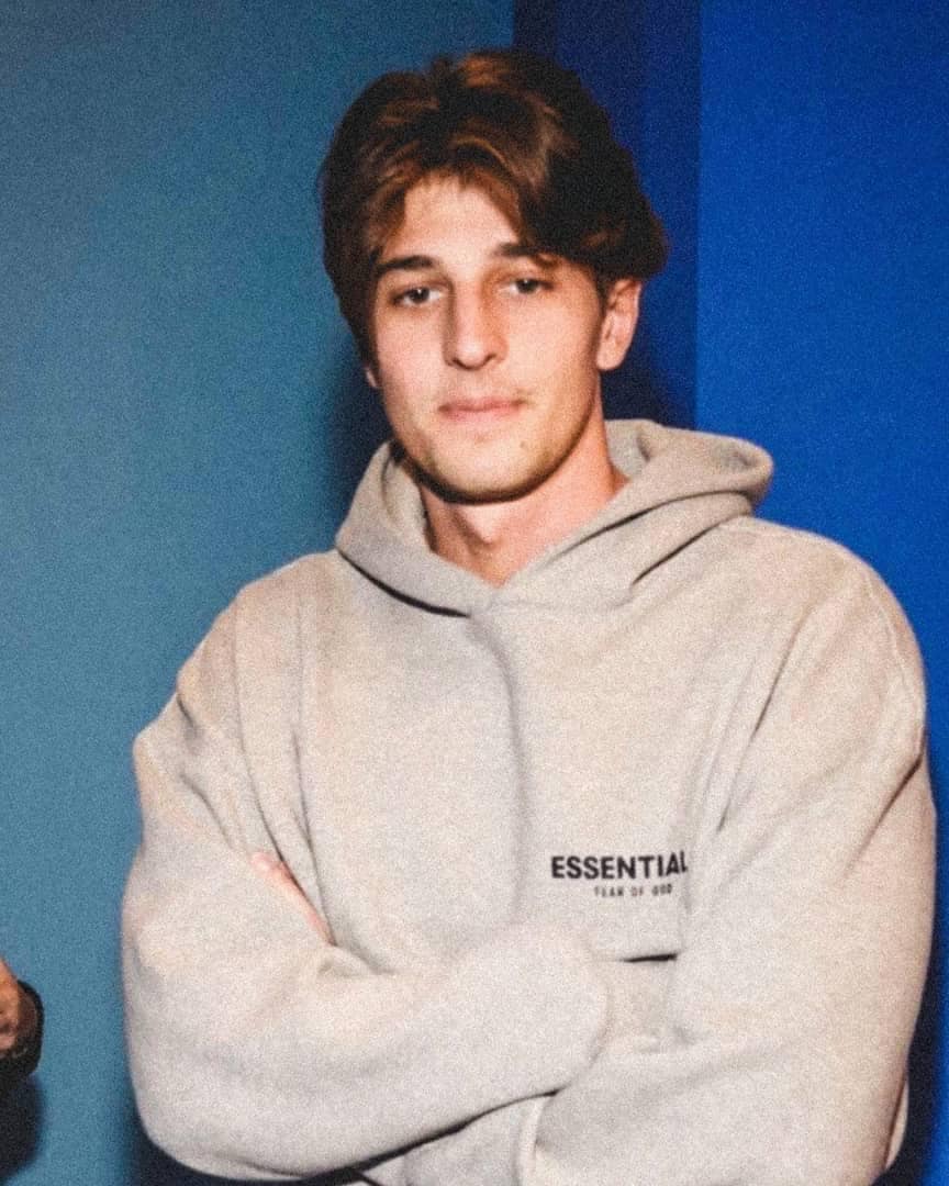 Cine e Sebastian Ghiorghiu, tânărul român devenit milionar în America. A început să muncească de la 16 ani, la fast-food