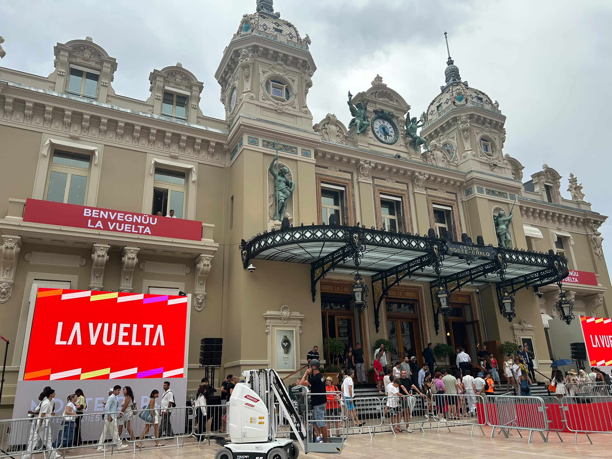 Cât a plătit Monaco să aducă La Vuelta lângă Cazinou, Hotel de Paris și palatul princiar