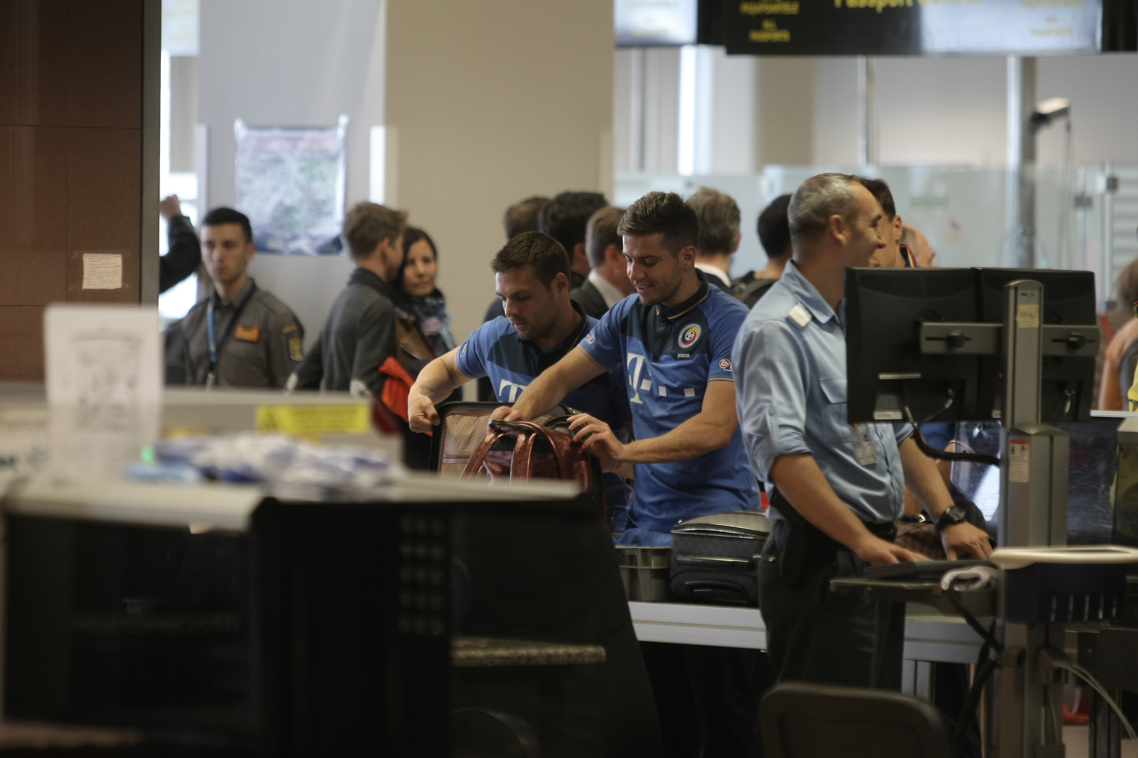 Anghel Iordănescu l-a luat pe Denis Alibec în cantonamentul din Italia. Selecționerul, absent | GALERIE FOTO