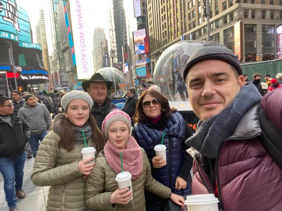 Maria Dragomiroiu împlinește astăzi 70 de ani. Imagini rare cu familia artistei de muzică populară. „Va fi o zi specială”