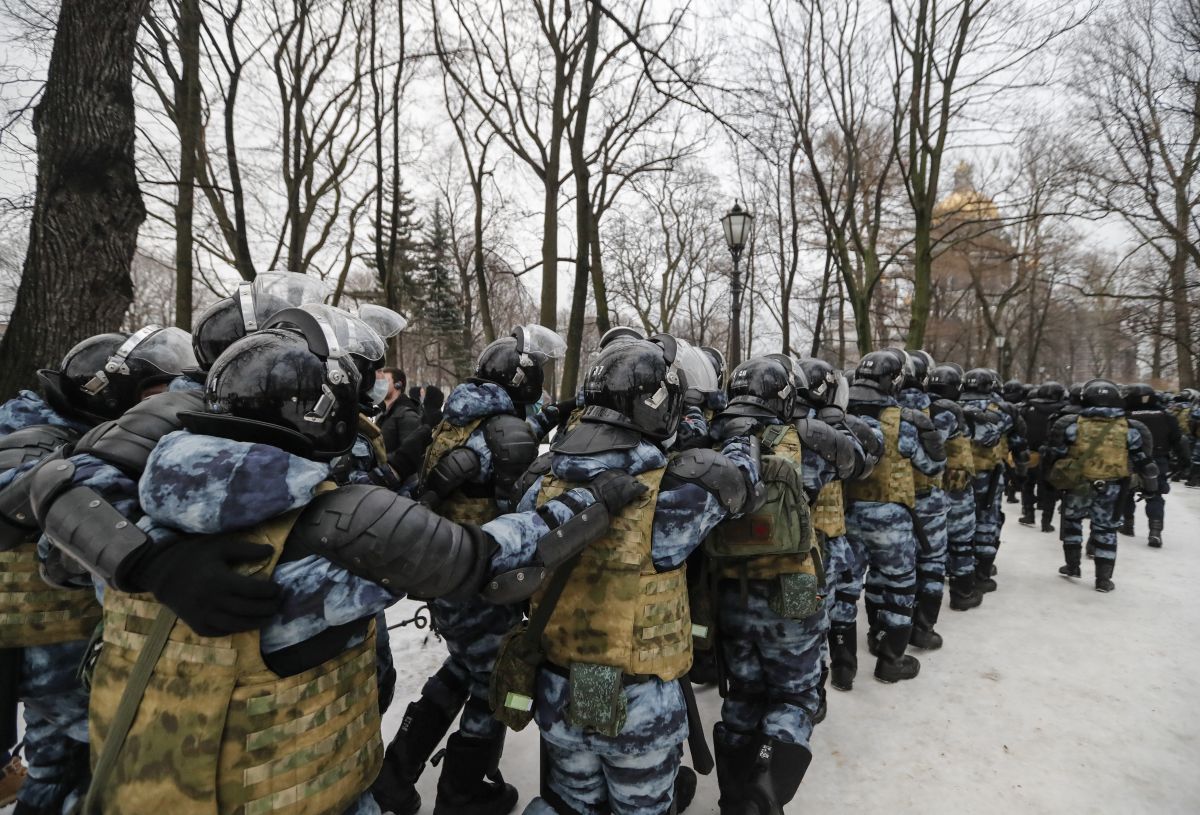Protestele din Rusia | Peste 2.400 de oameni săltați, printre care și un copil. „Putin e un hoț!” și „Rusia fără Putin!”, au strigat manifestanții