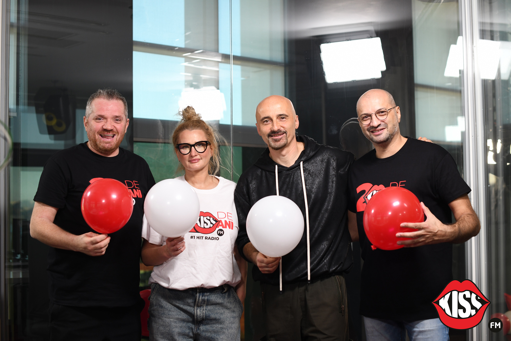Kiss FM a împlinit 20 de ani! De două decenii asculți doar hituri!