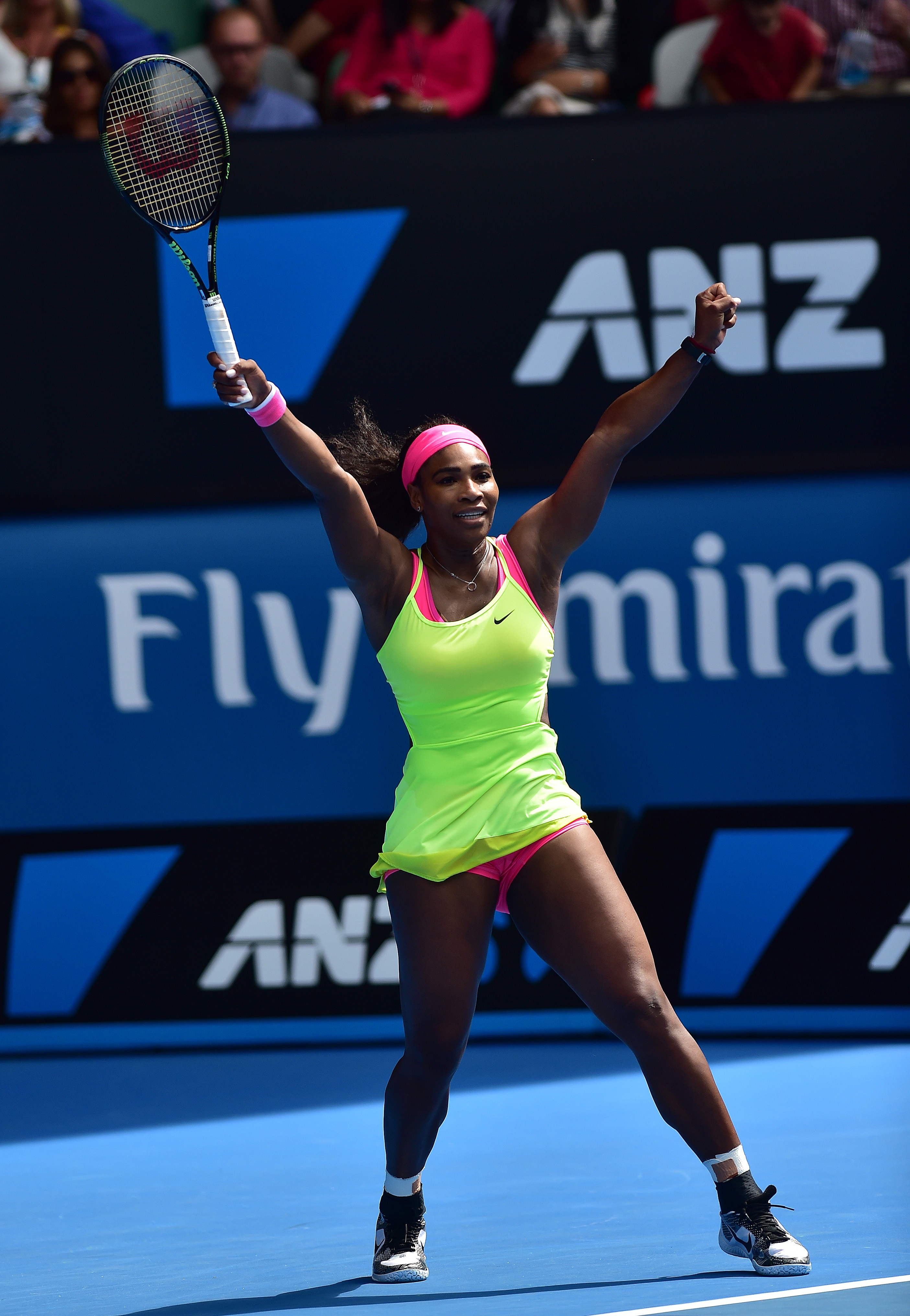 Finală Halep - Bencici, la Toronto (azi, 20.00, Dolce 2). Elvețianca de 18 ani a răpus ”monstrul”! Doar trei fete o bătuseră pe Serena, pe teren, în ultimul an! ^Simona, ultima ce o dovedise pe hard! Legătura finalistelor / FOTO