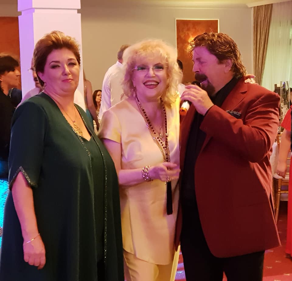 Adrian Daminescu și-a însurat fiul adoptat. La nuntă au cântat marii artiști ai generației de aur | FOTO