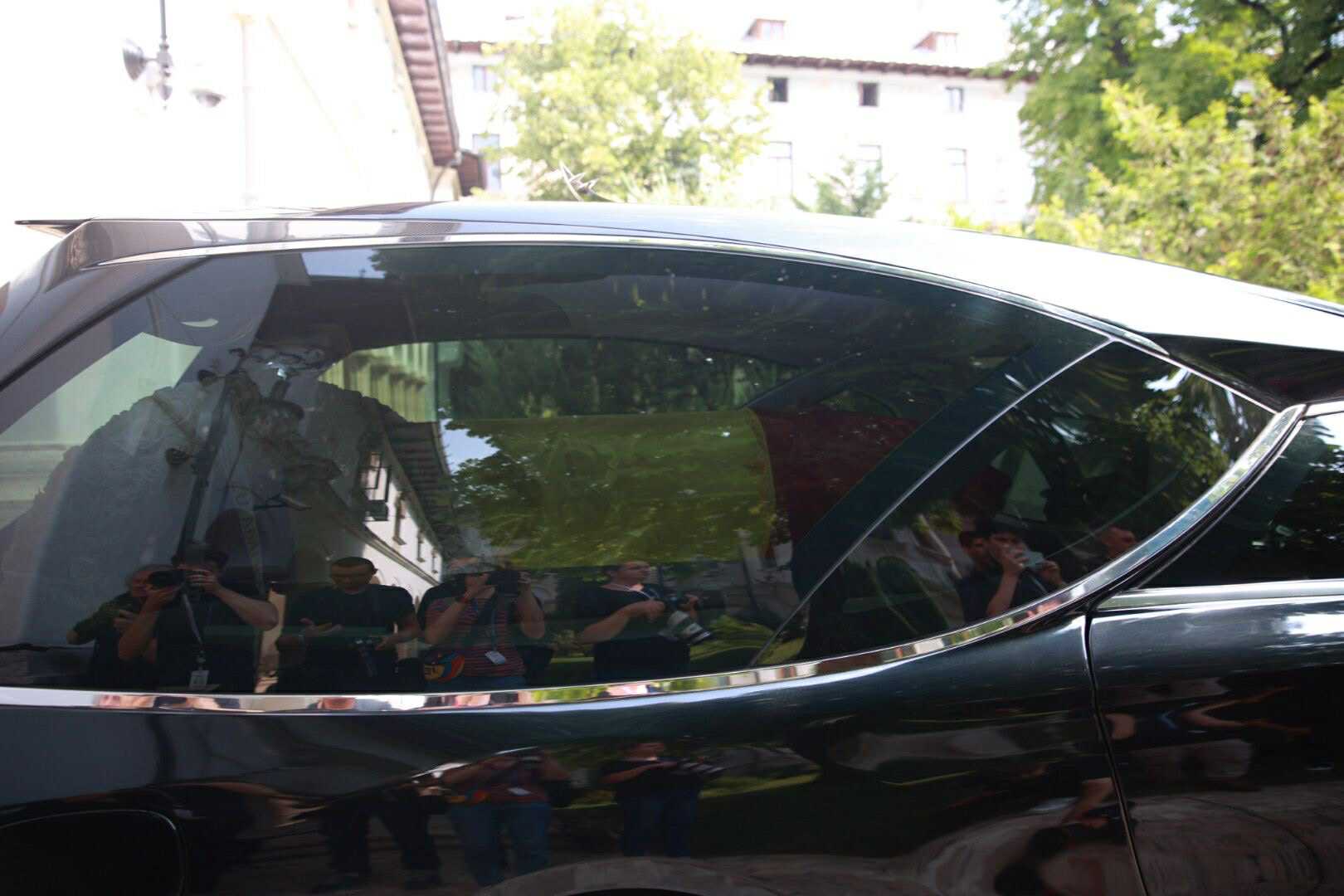 Cât costă mașina mortuară care a cărat sicriul cu trupul neînsuflețit al lui Ion Iliescu. Înmormântarea a fost plătită de statul român
