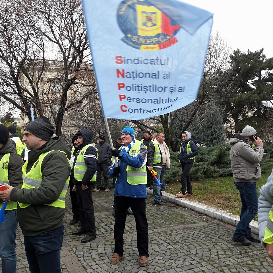 FOTO & VIDEO | Protest al sindicaliștilor din poliție și penitenciare. Reacția MAI