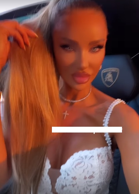 Cum au apărut Bianca Drăgușanu și Gabi Bădălău la nunta atipică a Mariei Constantin. Ea a schimbat două rochii