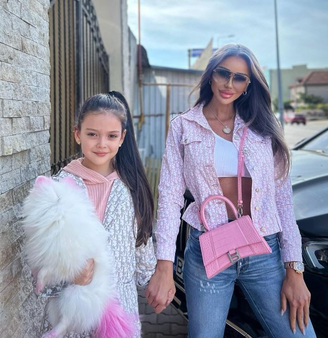 Bianca Drăgușanu, prima reacție după ce s-a spus că e însărcinată cu Gabi Bădălău. Și-a arătat burta