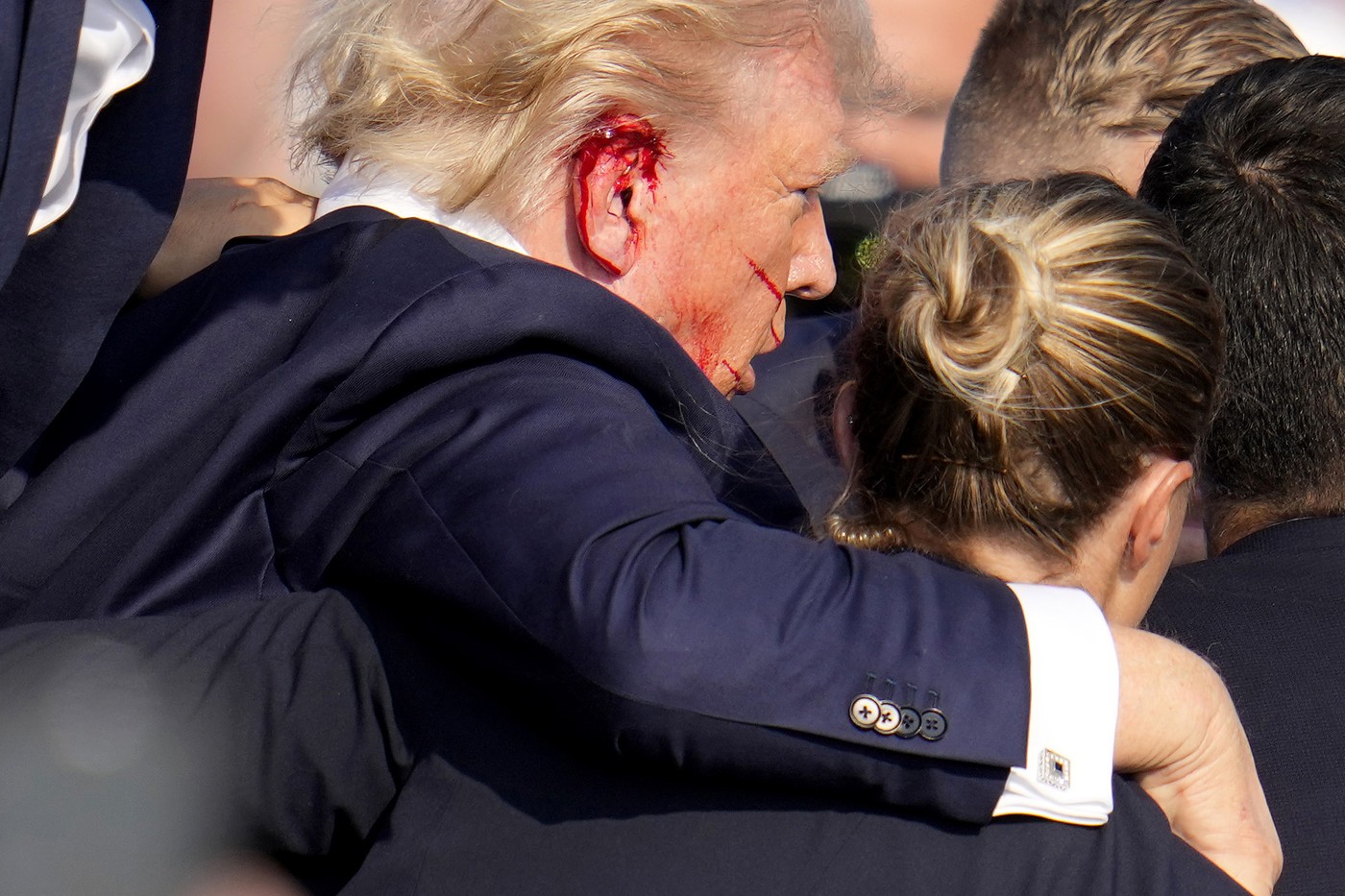Deficienţă majoră de securitate la mitingul unde Trump a fost ținta unei tentative de asasinare. Cum sunt securizate evenimentele fostului președinte american