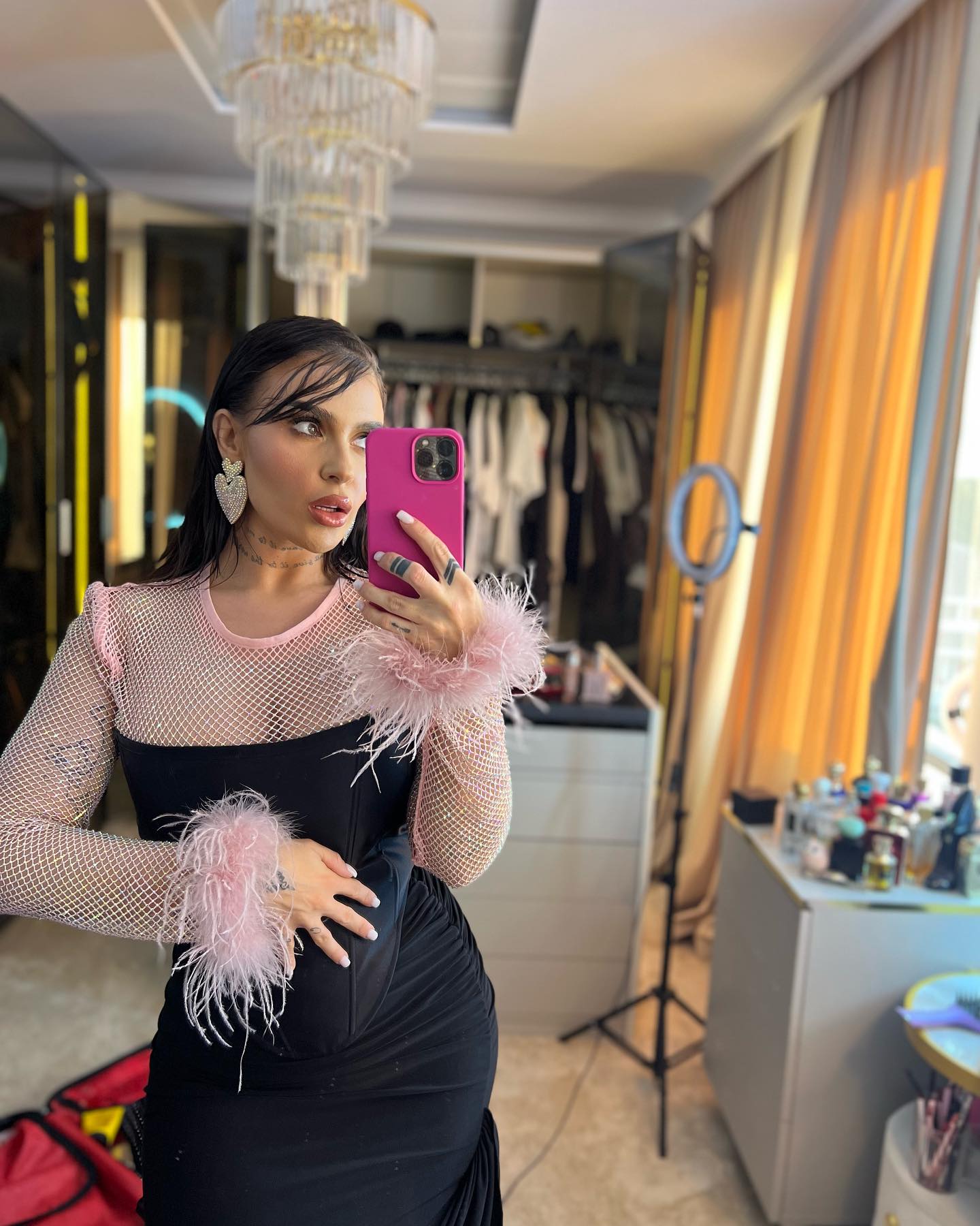Oana Radu a plecat din România, la o lună de la divorțul de Cătălin Dobrescu. „Poate din acest motiv am cheltuit atât de mulți bani”