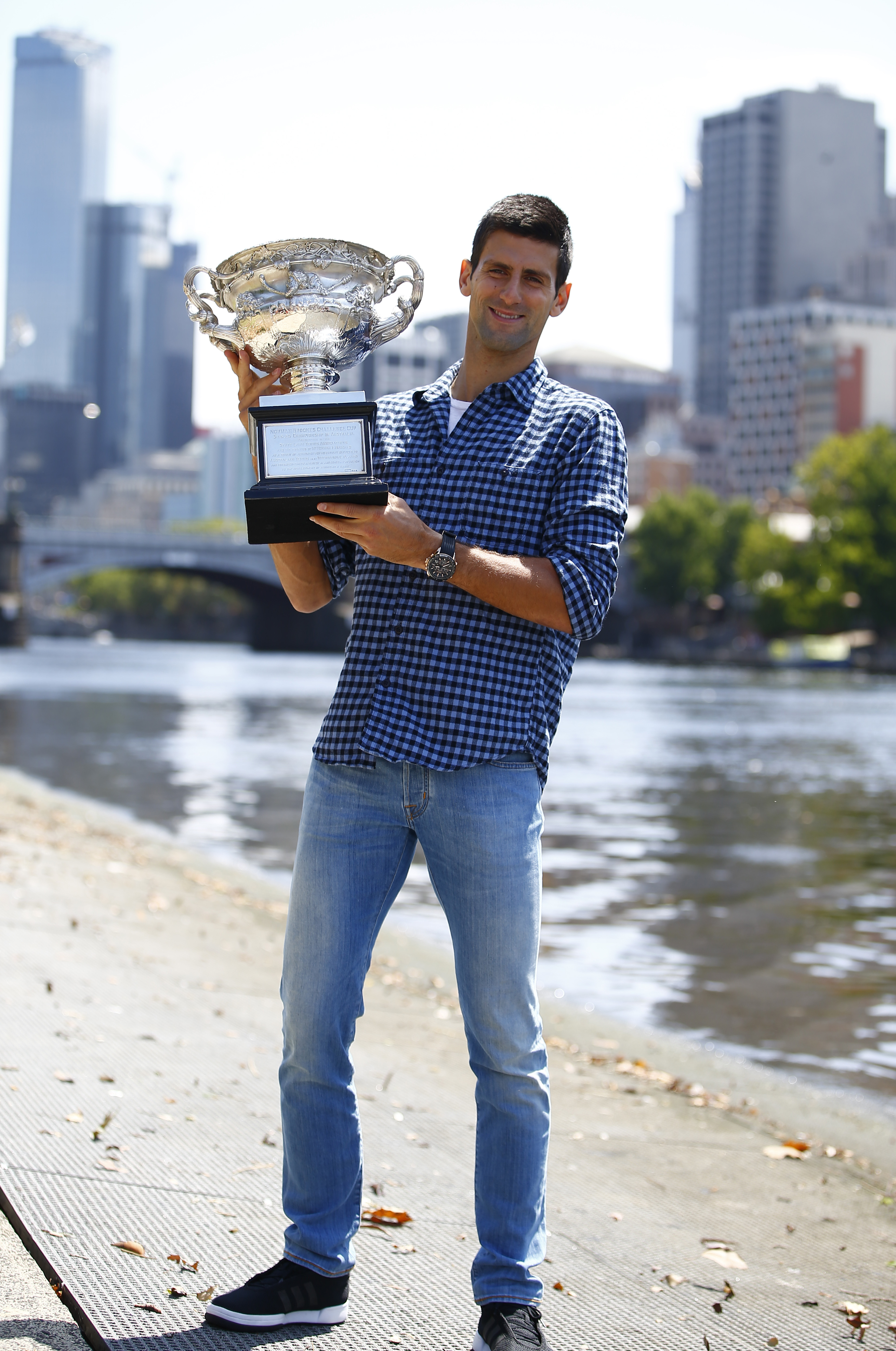 Ole, ole, ce pupic îi dă Nole! Djokovici a desfăcut șampania, după succesul de la Melbourne / GALERIE FOTO