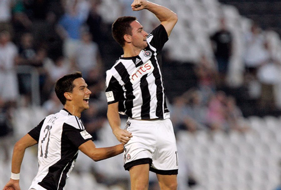 Liga Campionilor, turul III preliminar, retur: Partizan - Steaua 4-2 (în tur: 1-1). Cu un om în minus, trupa lui Rădoi a primit TREI goluri și a fost eliminată din Ligă! Merge în play-off-ul Ligii Europa. După ”returul” cu Trencin, Papp a fost încă o dată ”oaia neagră” / LIVE BLOG & FOTO & VIDEO