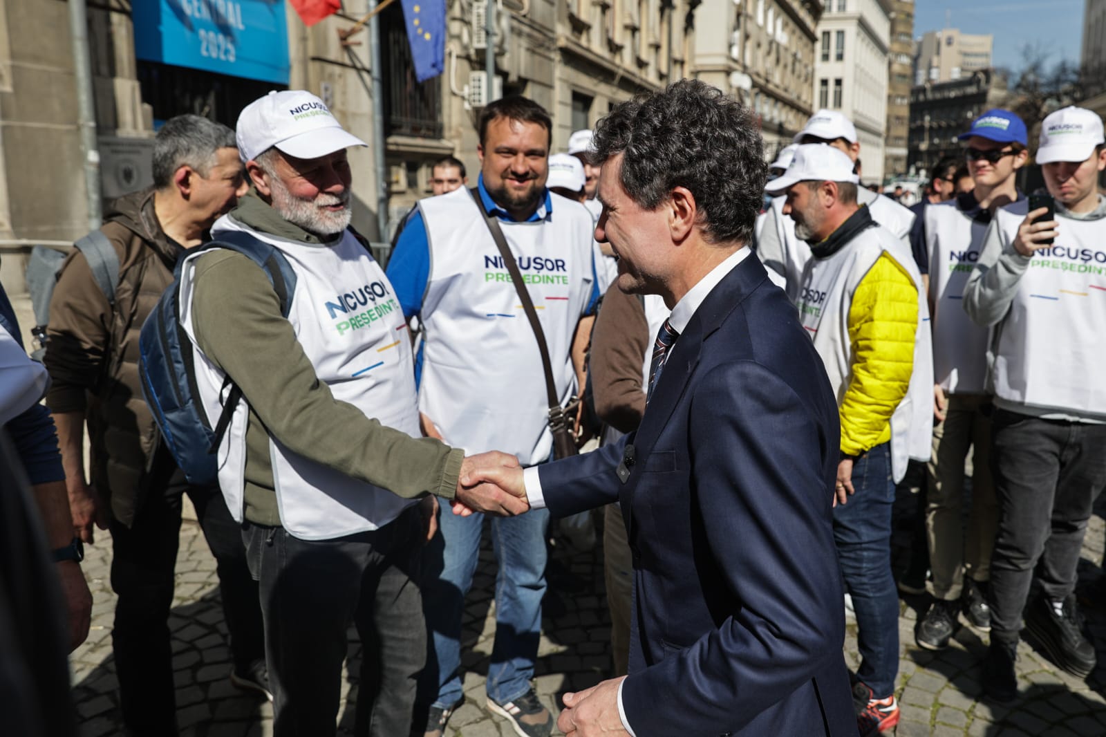 Nicușor Dan și-a depus candidatura la alegerile prezidențiale: „Vocea oamenilor se va auzi mult mai mult”
