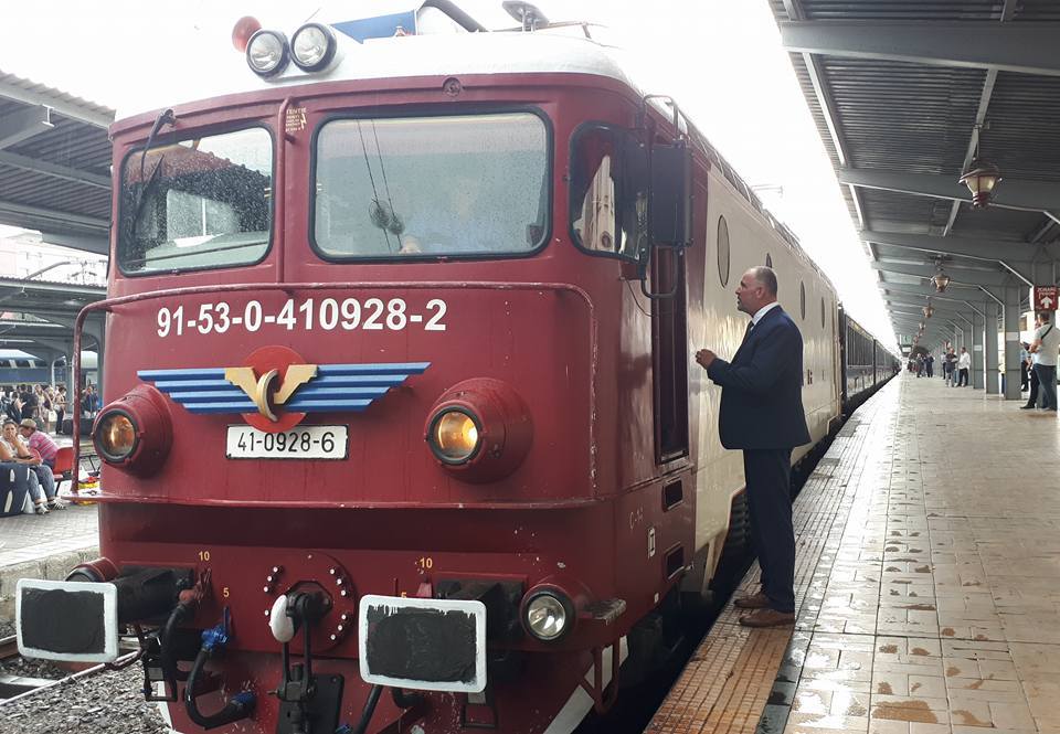 GALERIE FOTO | Trenul de epocă Orient Express a ajuns, încă o dată, în România. Face acest lucru, de peste 130 de ani