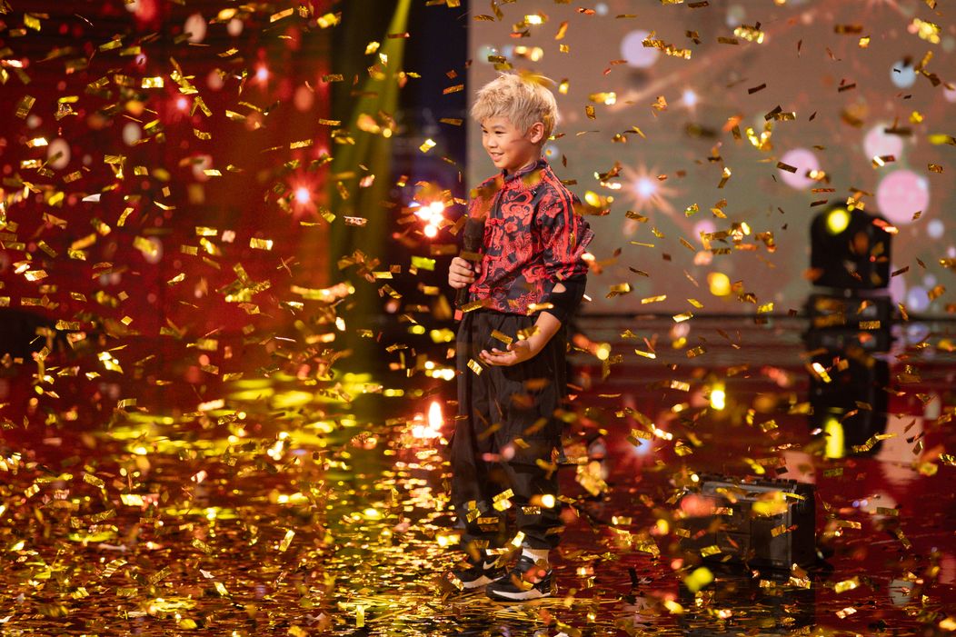 Bboy Nana, puștiul-fenomen de la „Românii au talent”, sezon 14. Mihai Bobonete i-a dat Golden Buzz: „Sunt șocat de-a dreptul! Tu ai văzut ce a făcut băiatul ăsta?”