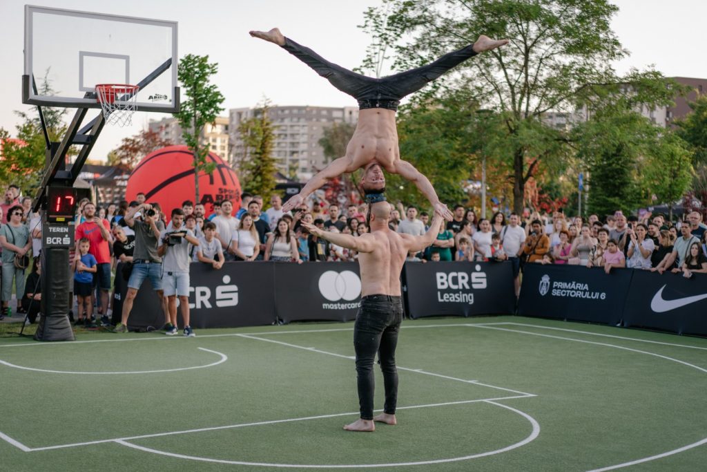 Cine a întors scaunul lui Theo Rose pe terenul de baschet? Super show și momente emoționante la BCR Sport Arena Streetball pe terenurile din Parcul Liniei
