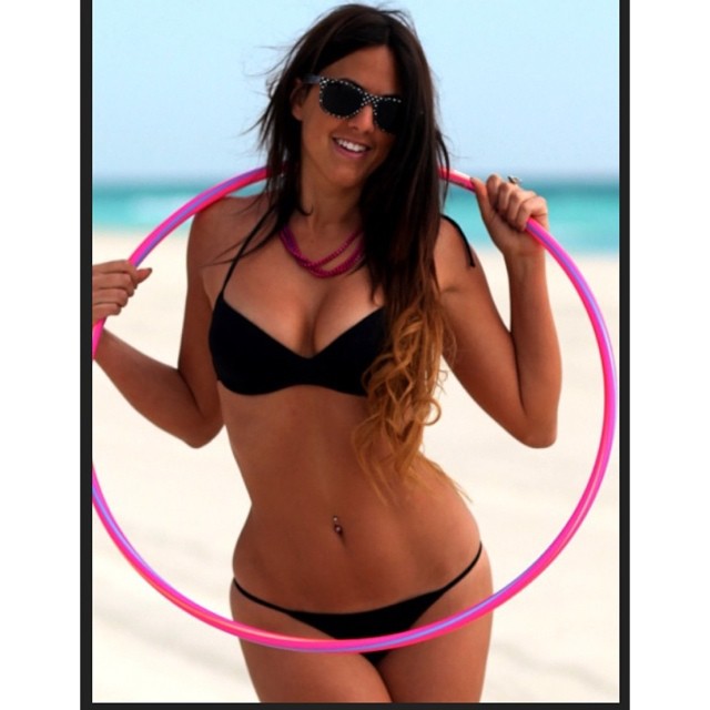 Ea e Claudia, te face să îți stea inima! Ține cu Milan și vrea să arbitreze în Serie A / GALERIE FOTO HOT