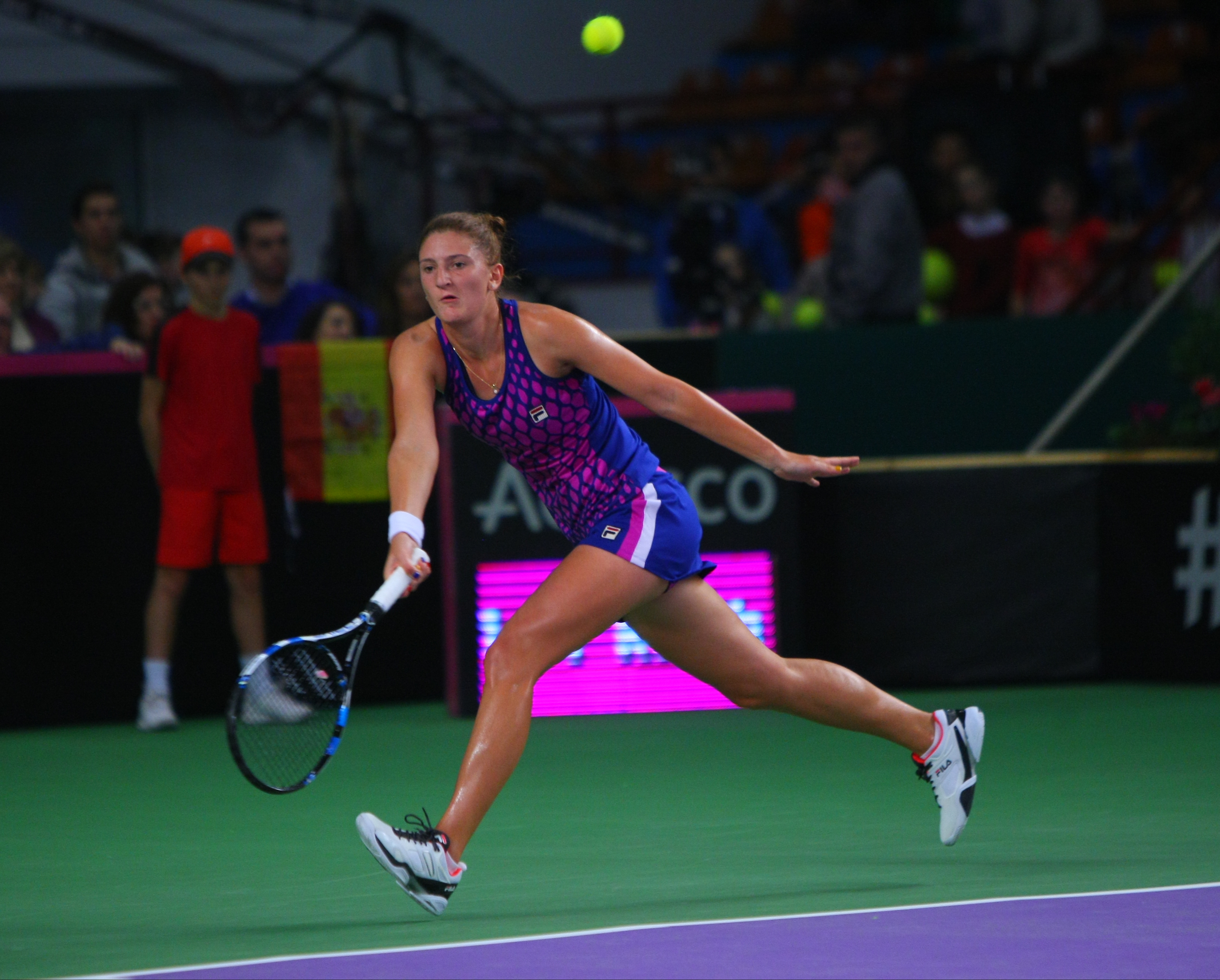 Fed Cup, România - Spania 1-1: Irina Begu - Garbine Muguruza 3-6, 2-6