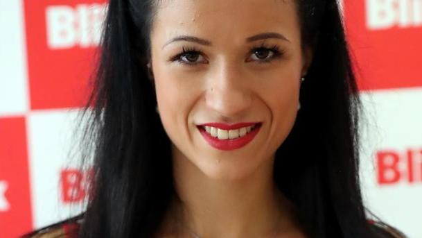 Ördögien szexi szerelésben villantotta meg tökéletes alakját Széphalmi Juliska - fotó