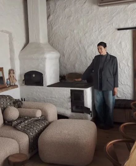 Imagini din casa în care s-a mutat Ileana Sterp după ce a divorțat de Daniel Aloman: „O am pe mama aproape”