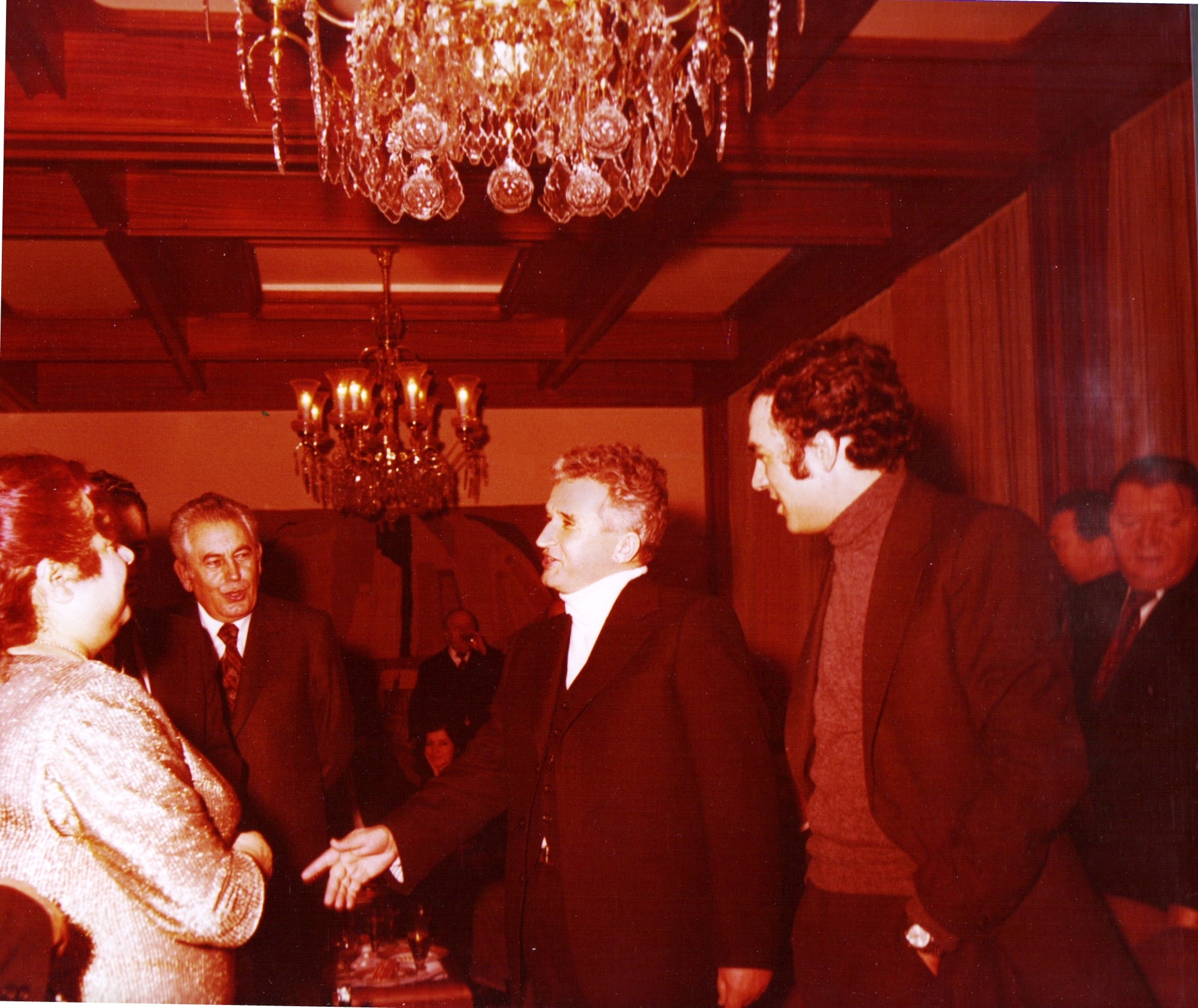 Imagini incredibile de la petrecerile cu lăutari ale lui Nicolae Ceaușescu. Dedicații cu Gică Petrescu și Romica Puceanu
