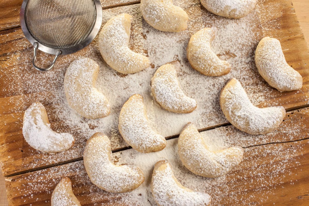 Cornulețe de post - rețete cu aluat fraged de cornulețe fără untură