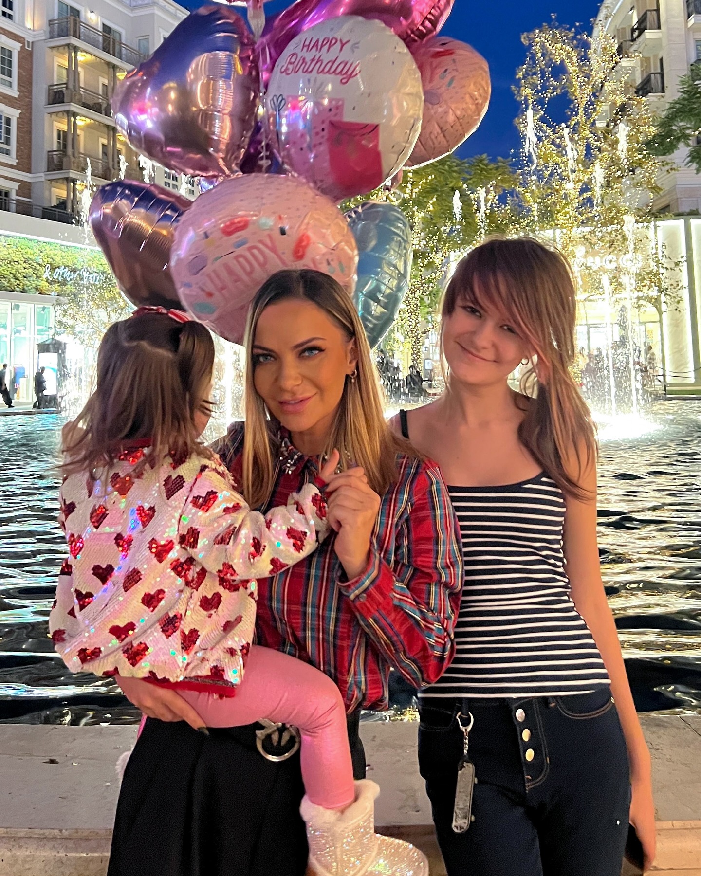 Cu ce se ocupă Andreea Antonescu în America. Artista s-a mutat împreună cu cele două fetițe: „Trăim în prezent și pentru noi”