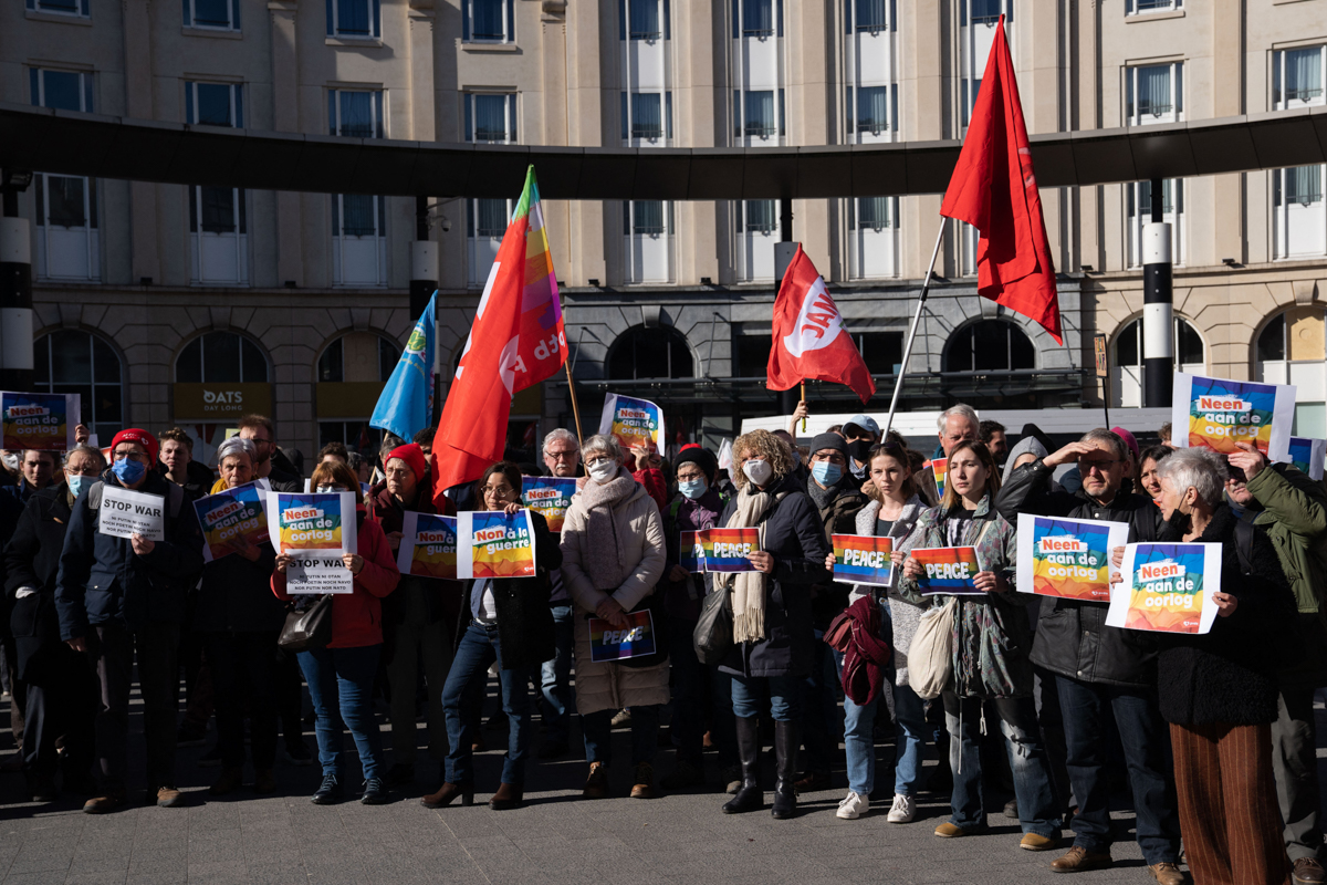 IMAGINI. Din București până în Sydney, mii de oameni protestează față de războiul din Ucraina: „Stop Putin!”