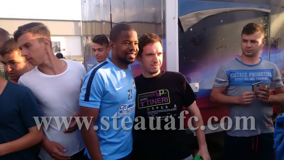 Pedrazzini a făcut poze! Recuperare în pubele de gunoi pline cu gheață / FOTO