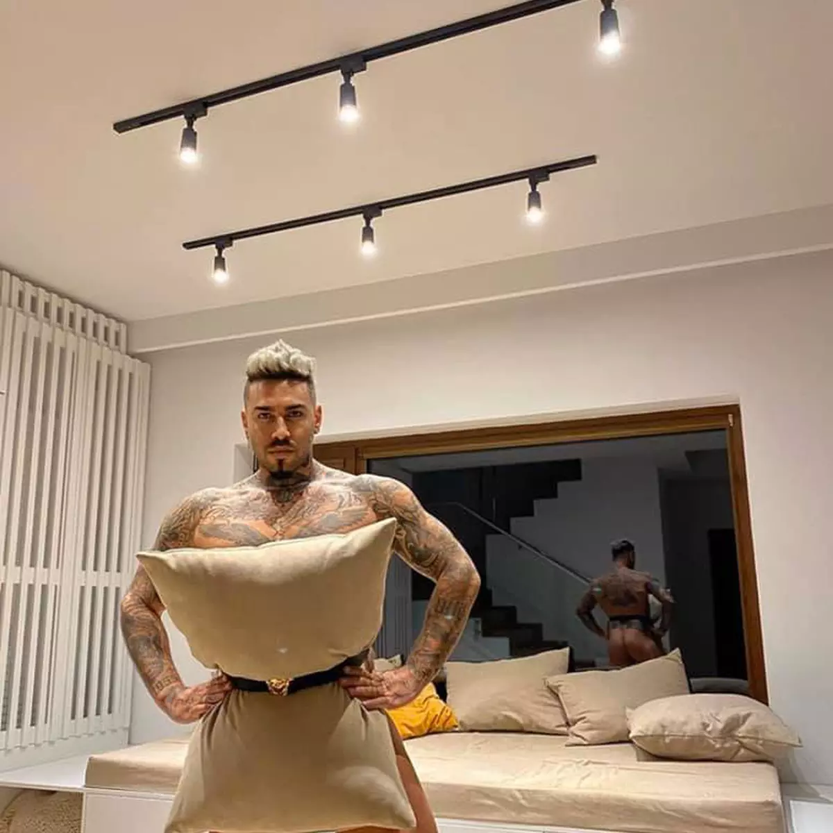 Imagini cu casa în care Antonia locuiește alături de Alex Velea. Vila cuplului arată ca-n filme