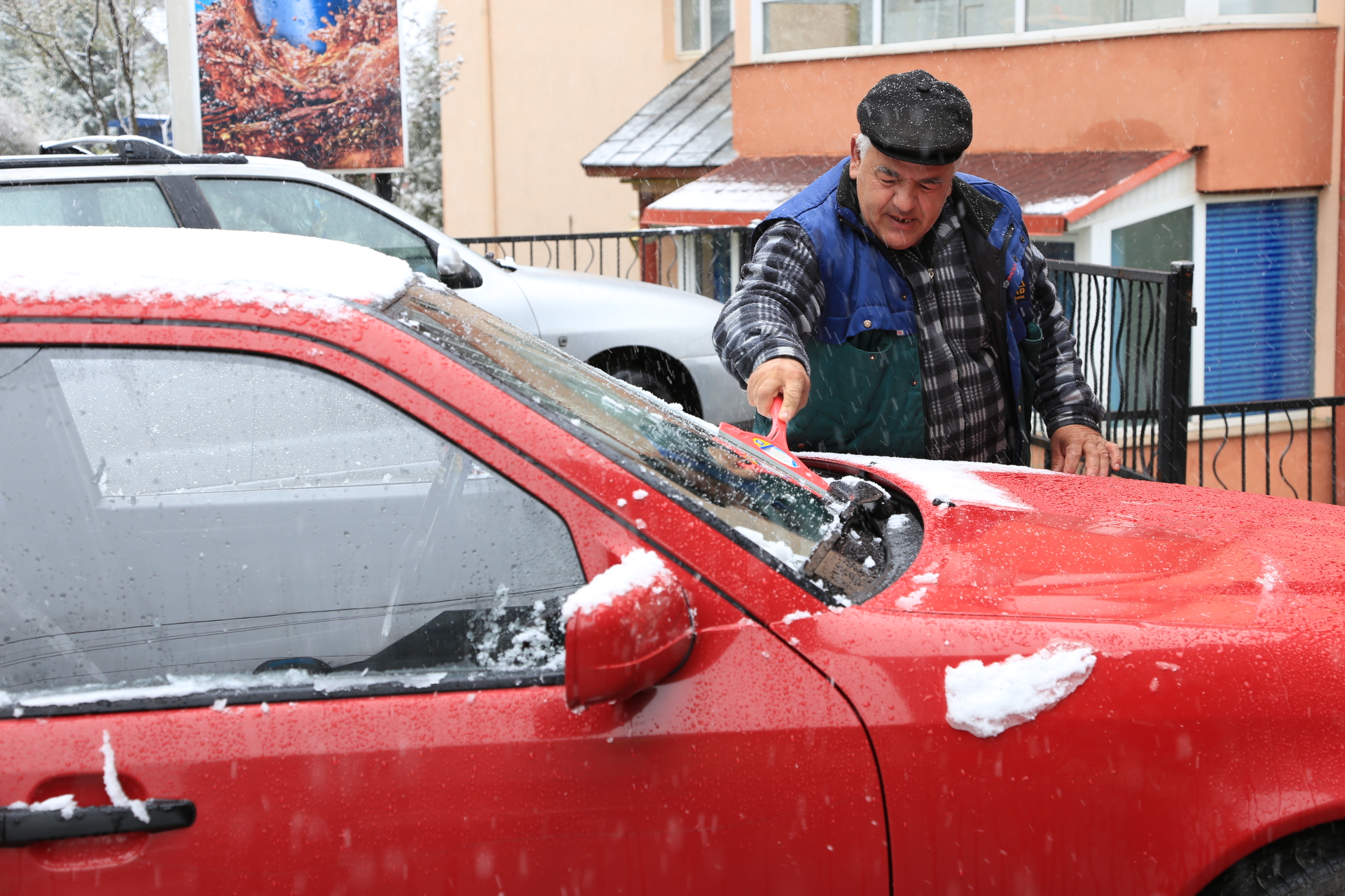 NINSORI în țară înainte de Paște! Se apropie 1 MAI, dar parcă-i iarnă în toată regula! GALERIE FOTO
