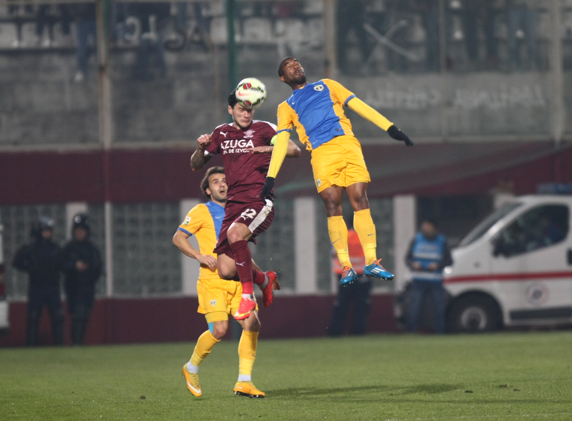 Rapid - Petrolul 1-1. Teixeira a înscris o bijuterie de gol / GALERIE FOTO