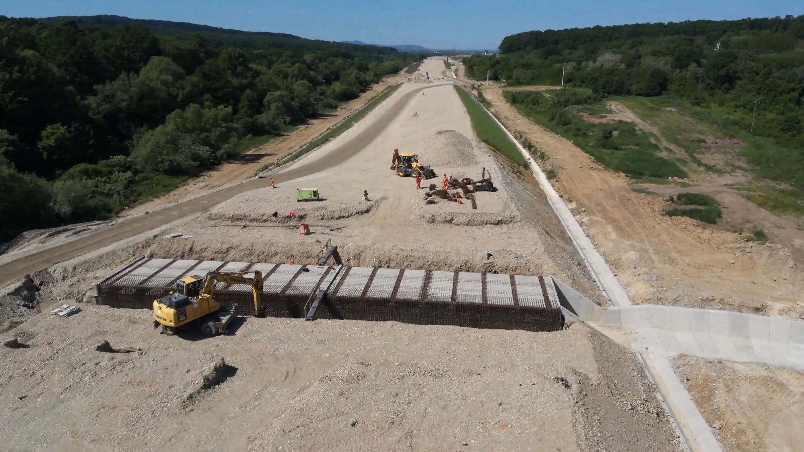 Șantierul autostrăzii A1 Lugoj - Deva: Câți metri mai sunt de excavat din „tunelurile pentru urși”