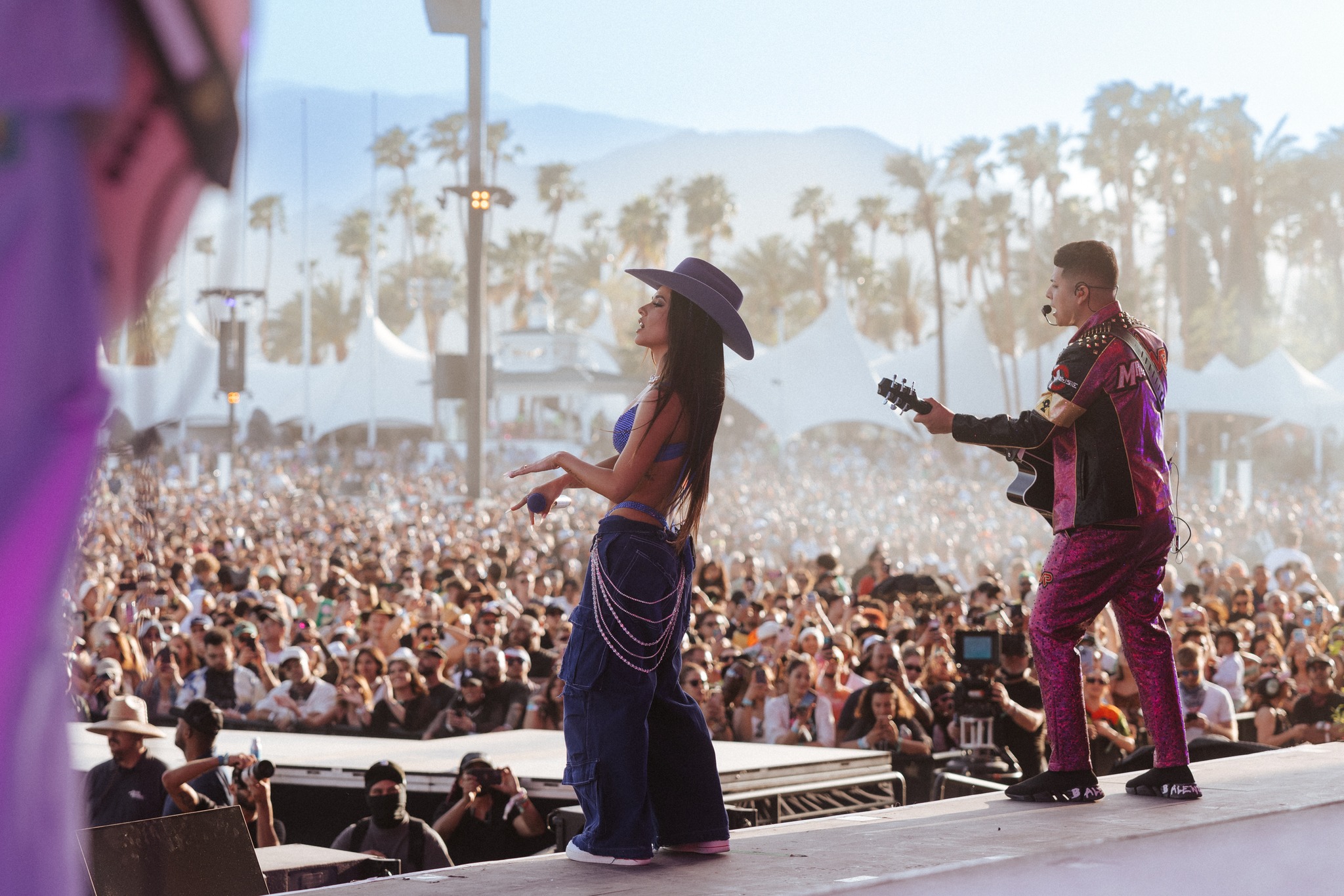 Coachella 2023. Post Malone a avut probleme pe scena festivalului, însă Bad Bunny a remediat rapid situația