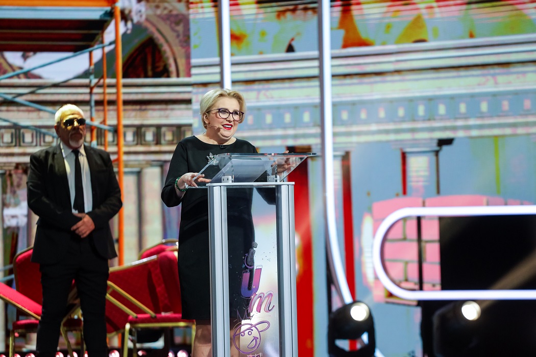 Irena Boclincă, sosia Vioricăi Dăncilă, surprinde la „iUmor”: „Ce aş face dacă aş afla într-o zi că sunt preşedinte? Ca şi actualul, aş rămâne mută!”