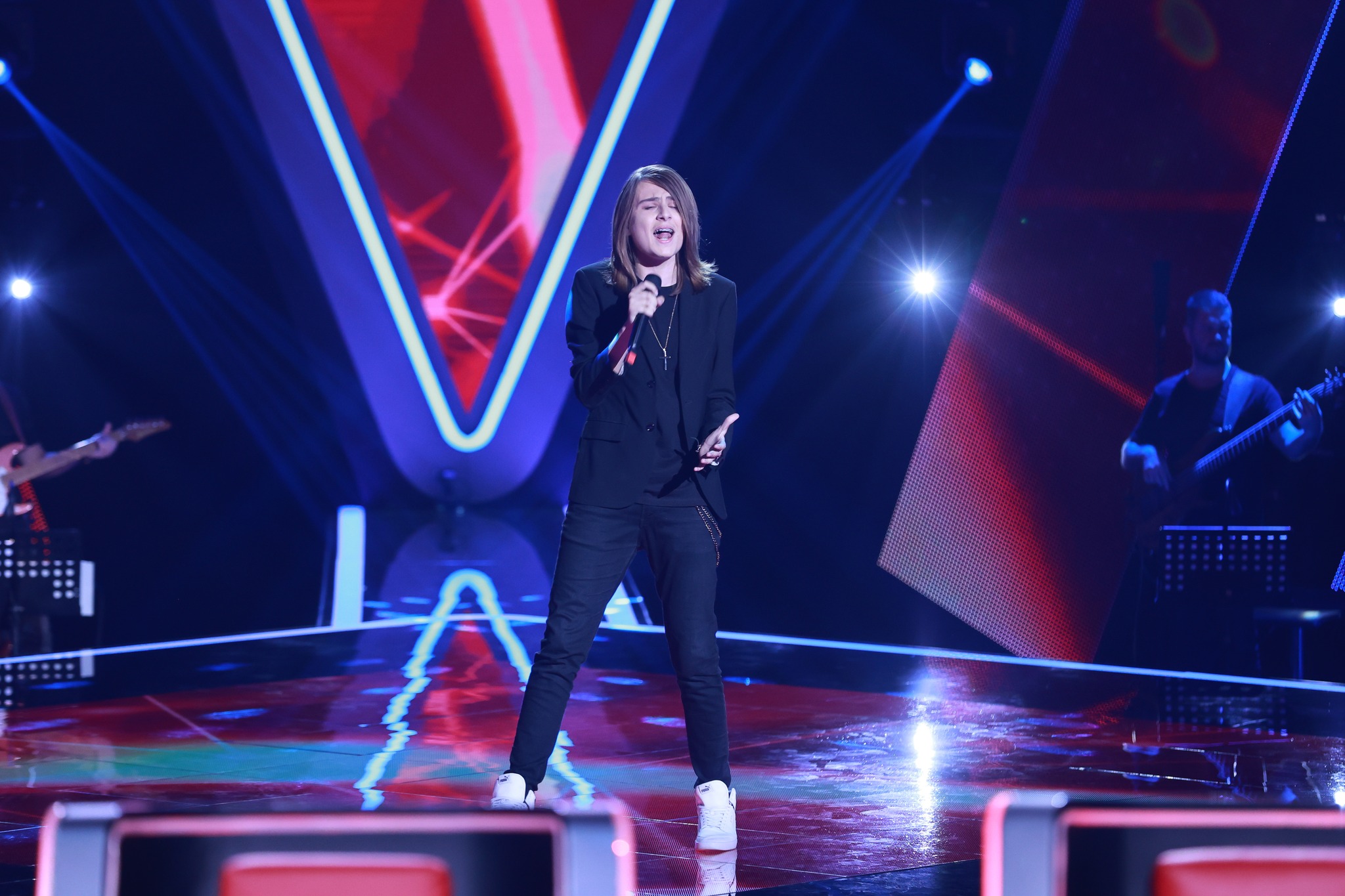 Theo Rose și Irina Rimes, schimb de replici la „Vocea României”: „Îți dai seama că dacă ne batem, o facem pentru un băiat de 16 ani?”