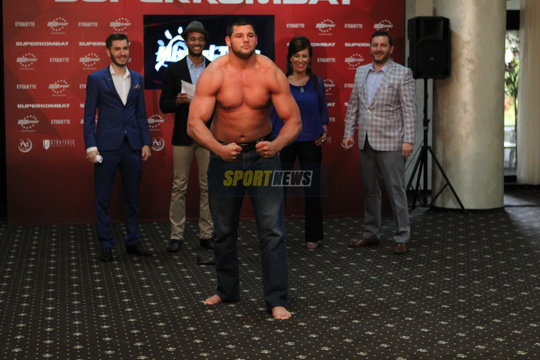 VIDEO / D'Angelo Marshall, pregătit pentru Superkombat Constanța