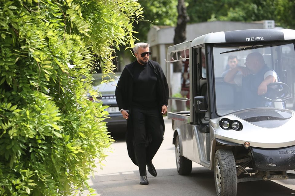 Cea mai grea săptămână pentru Cătălin Botezatu! Designerul și-a înmormânat un prieten
