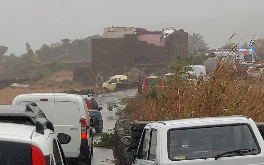O tornadă a lovit insula Pantelleria din sudul Italiei: Cel puțin două persoane au murit