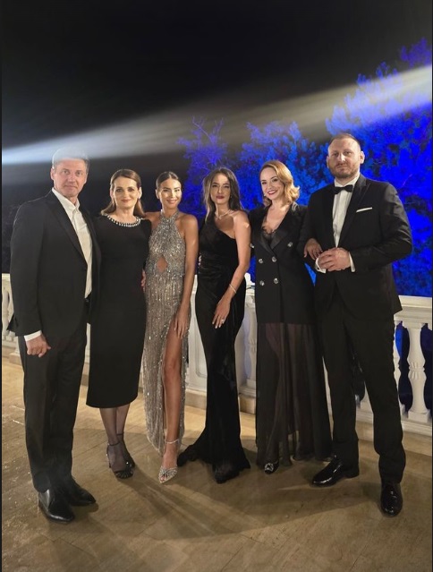 Monica Bîrlădeanu și Valeriu Gheorghiță s-au căsătorit. Imagini de la nunta actriței, care a avut două rochii de mireasă