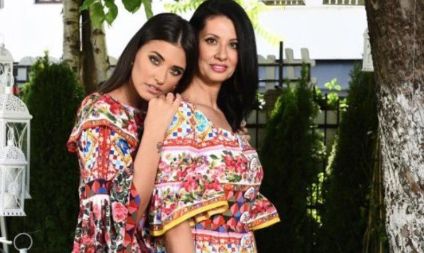 Antonia, mândră de mama sa. Denise Iacobescu a absolvit Facultatea de Psihologie la aproape 60 de ani