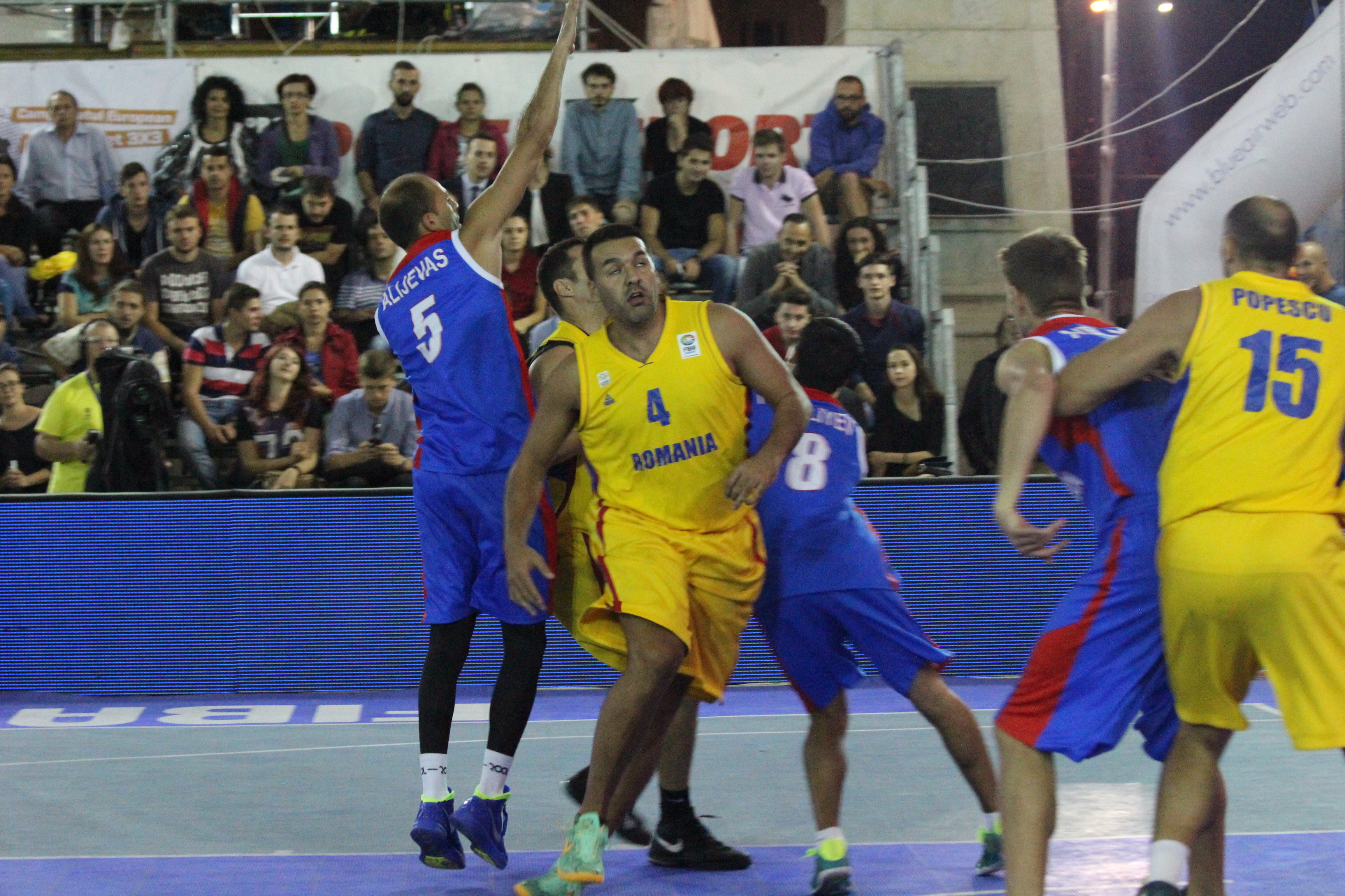 GALERIE FOTO / Echipele României au obţinut victorii pe linie în prima zi a Europeanului de baschet 3x3 